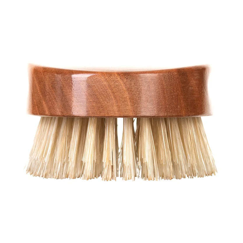 Ķirškoka matu un bārdas birste ar dabīgiem baltiem sariņiem 107 x 64 mm Mens Finest MC4