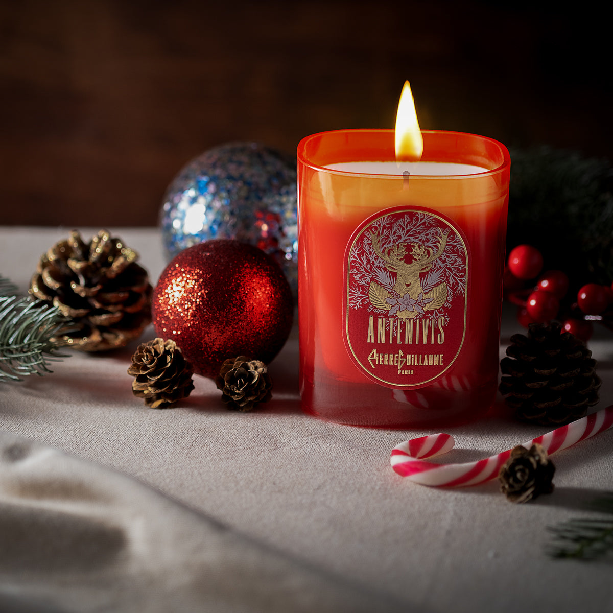 ANTENIVIS aromatizēta svece 240gr (2025. gada versija)